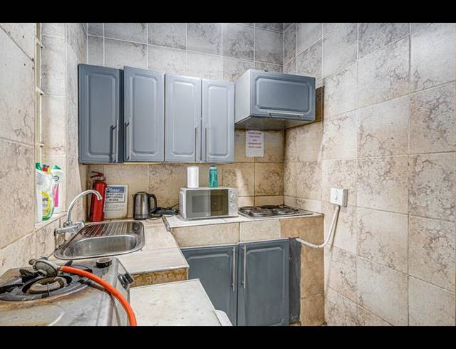 10 BEDROOM HOUSE FOR SALE IN BRIXTON